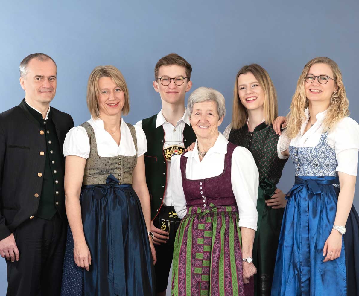 Familie Albrecht-Stocker, seit 1803 wird in unserem Familienbetrieb Gastfreundschaft großgeschrieben